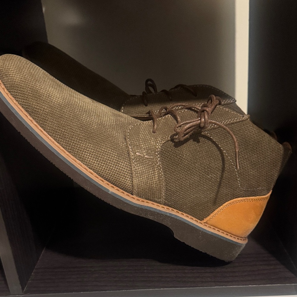 Nunn Bush Olive and Tan Chukka Boots